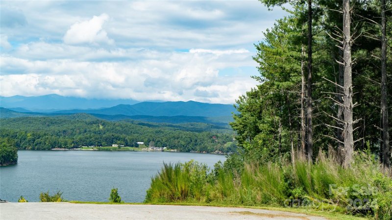 Property image 5 at 154 West Point Drive, Nebo, NC 28761