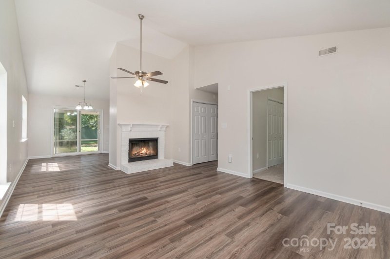 Property image 3 at 13828 Dannemara Drive, Pineville, NC 28134