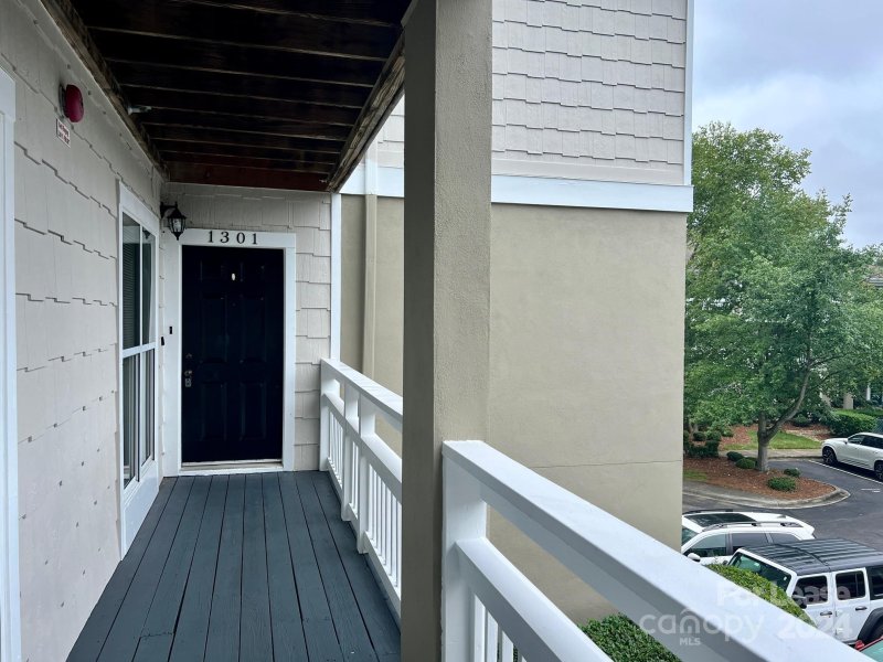 Property image 3 at 1301 Torrence Circle, Davidson, NC 28036