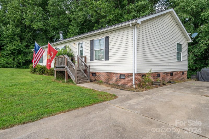 Property image 3 at 864 Sunbeam Drive, Lincolnton, NC 28092