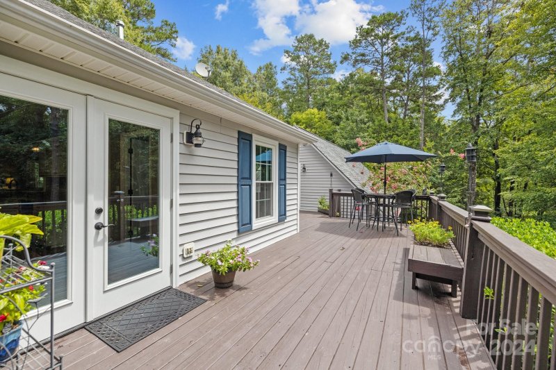 Property image 5 at 6915 Live Oaks Lane, Waxhaw, NC 28173