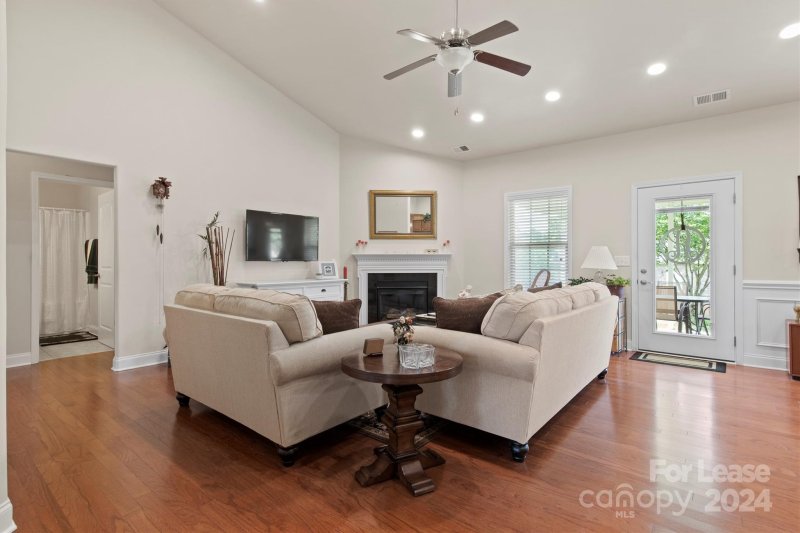 Property image 5 at 7266 Kenyon Drive, Denver, NC 28037