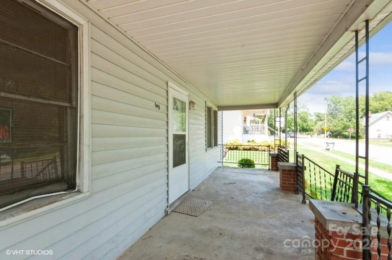 Property image 5 at 105 S Ransom Street, Gastonia, NC 28052
