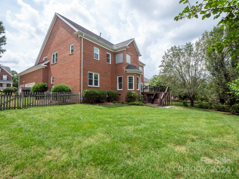 Property image 4 at 2114 Towton Court, Charlotte, NC 28262
