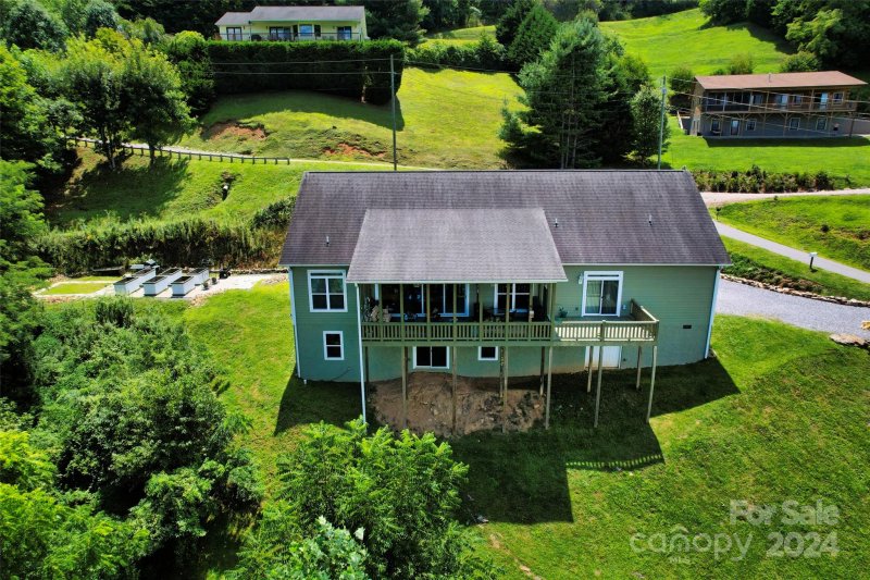 Property image 4 at 625 Trials Gap Drive, Waynesville, NC 28786