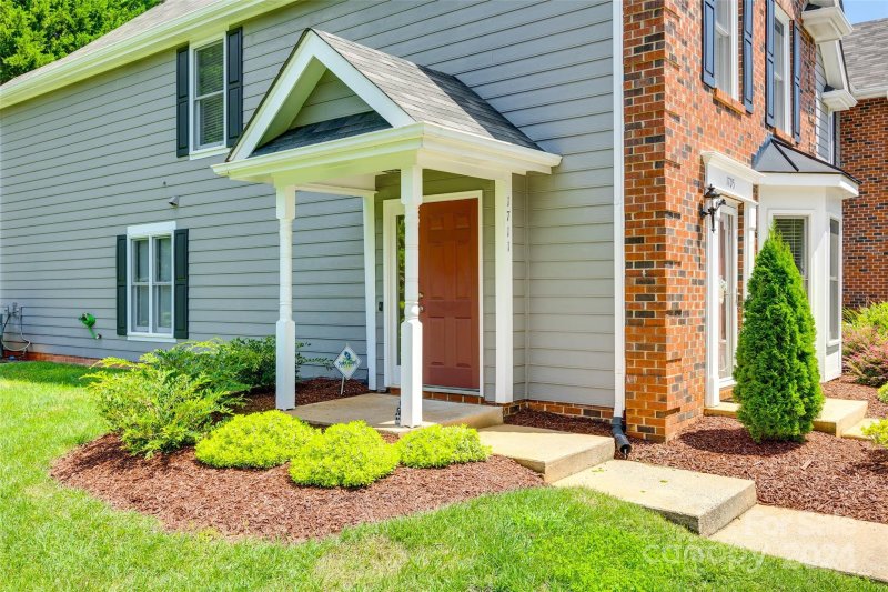 Property image 2 at 1711 Robinwood Road, Gastonia, NC 28054