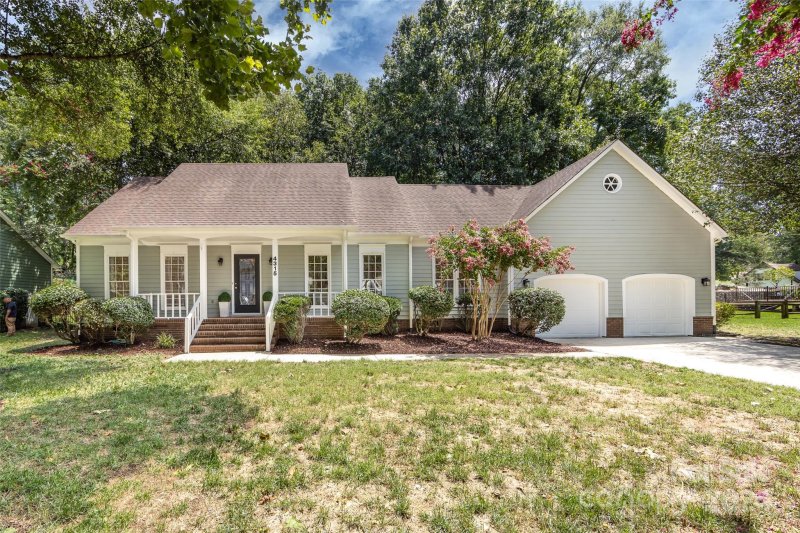 4315 Meadowridge Drive