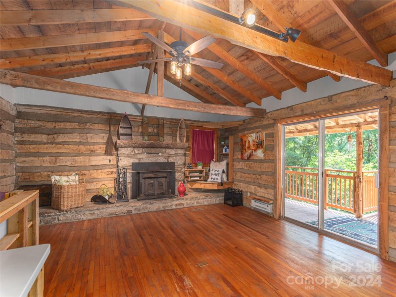 Property image 2 at 33 Ryan Ridge, Maggie Valley, NC 28751
