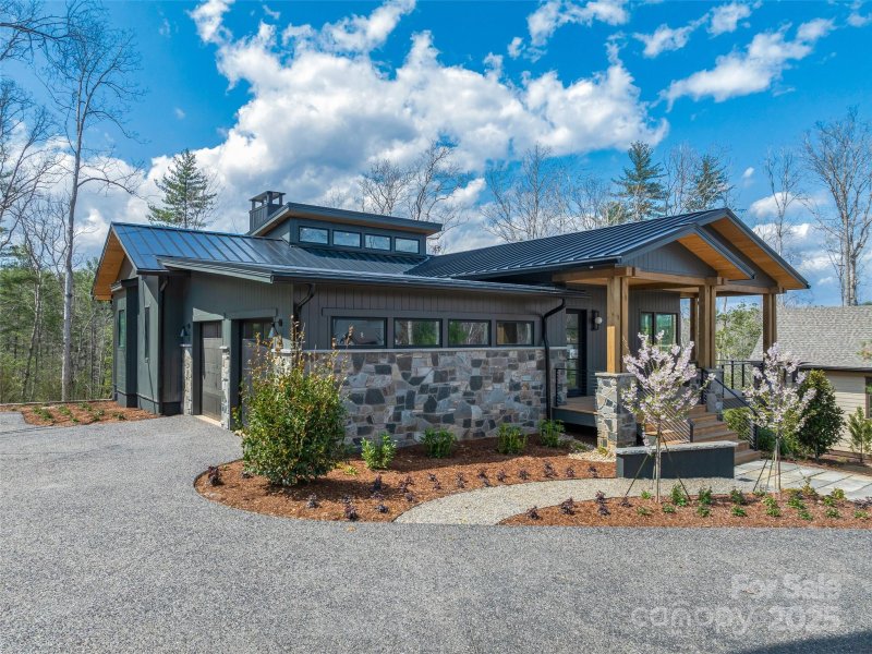 Property image 3 of 140 Upperfell Court in Ramble Biltmore Forest, Asheville, NC 28803