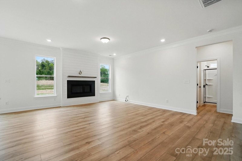 Property image 4 at 8736 Acadia Parkway, Sherrills Ford, NC 28673