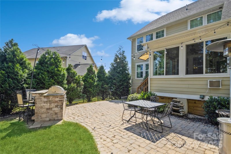 Property image 4 at 17011 Alydar Commons Lane, Charlotte, NC 28278