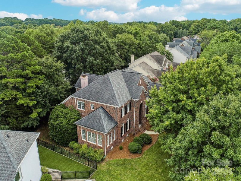 Property image 3 at 7307 Versailles Lane, Charlotte, NC 28277