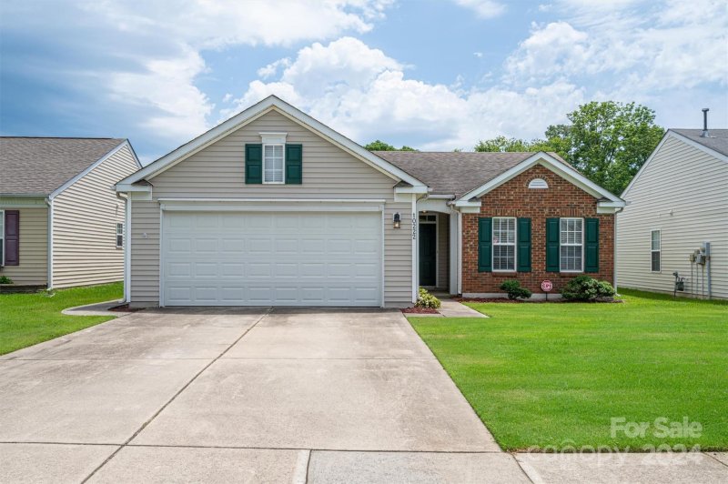 Property image 2 at 10222 Orchard Grass Court, Charlotte, NC 28278