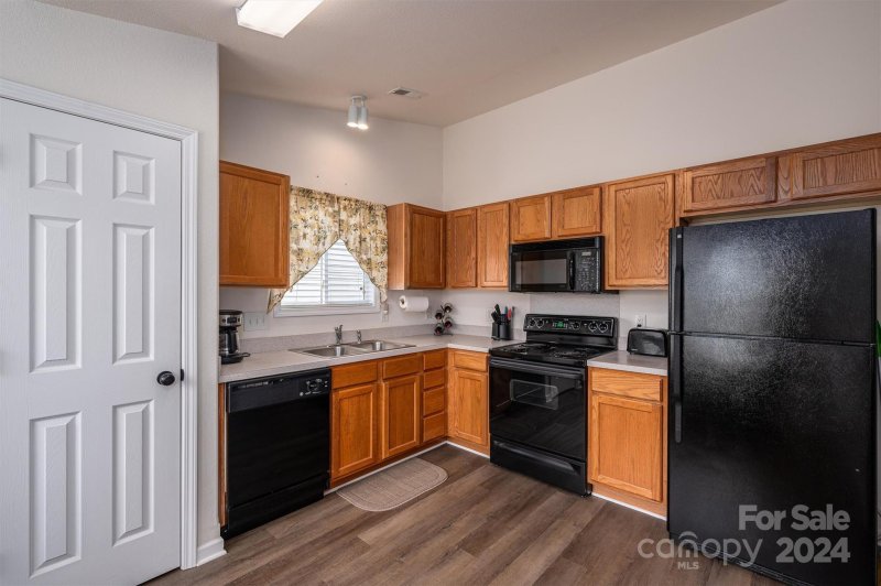 Property image 5 at 10222 Orchard Grass Court, Charlotte, NC 28278