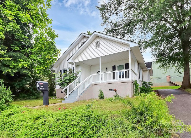 Property image 5 at 1114 W 4th Avenue, Gastonia, NC 28052