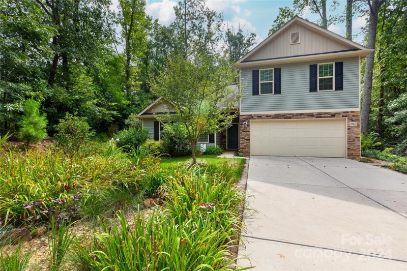 Property image 3 at 4526 Creemore Drive, Charlotte, NC 28213