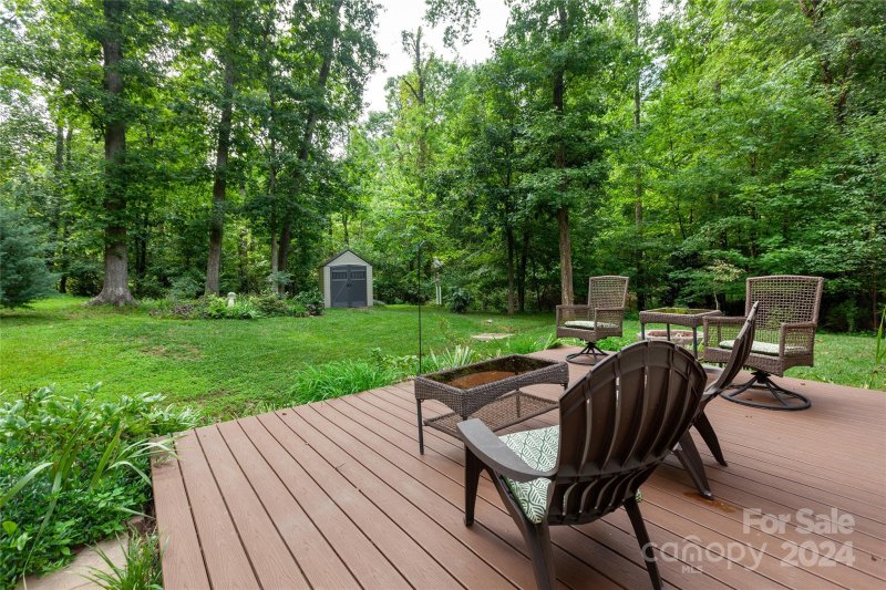 Property image 4 at 4526 Creemore Drive, Charlotte, NC 28213