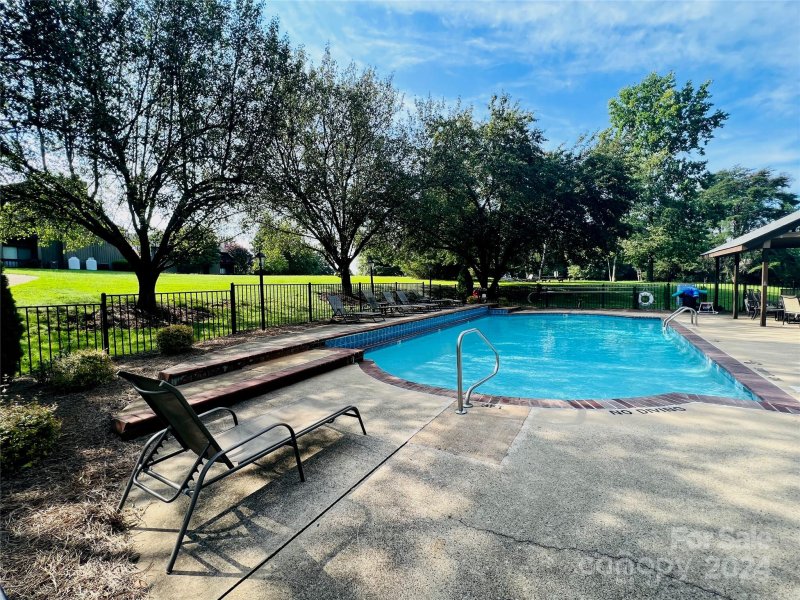 Property image 5 at 512 Mallard Head Lane, Mooresville, NC 28117