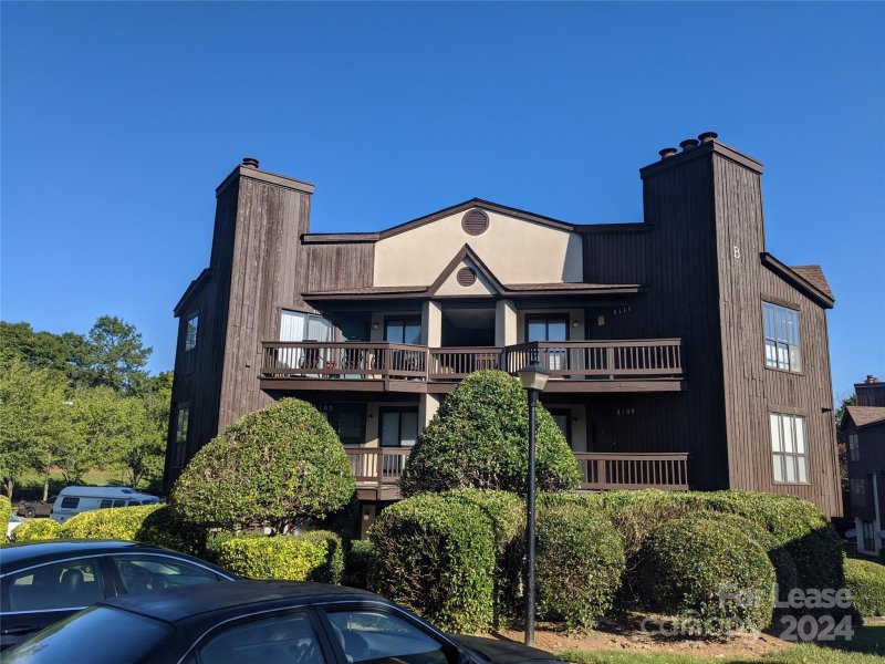 8125 Cedar Glen Drive