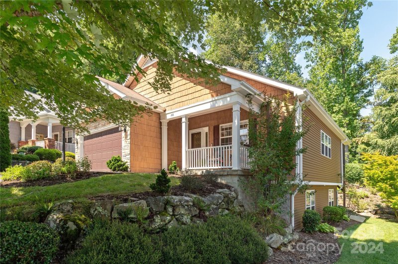 Property image 2 at 268 Shaws Creek Farm Road, Hendersonville, NC 28739