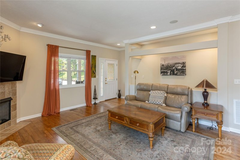 Property image 3 at 268 Shaws Creek Farm Road, Hendersonville, NC 28739