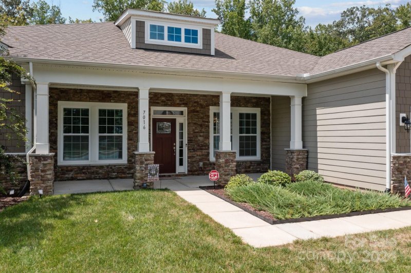 Property image 3 at 7016 Barnstone Court, Denver, NC 28037