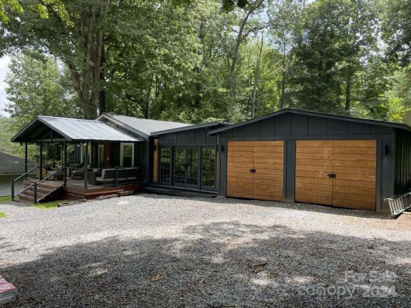 Property image 5 at 1602 Georgia Avenue, Hendersonville, NC 28739