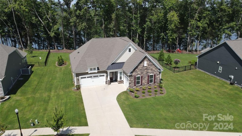 Property image 4 at 5429 Chegall Crossing Way, Mount Holly, NC 28120
