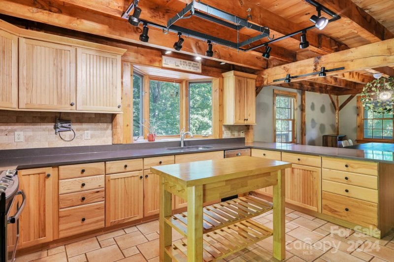 Property image 4 at 4 Poplar Drive, Mills River, NC 28759