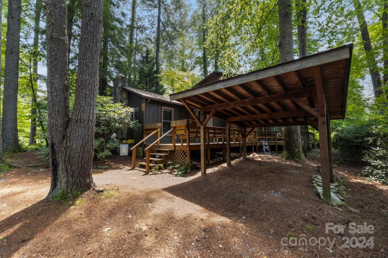 Property image 2 at 60 Kinross Drive, Flat Rock, NC 28731