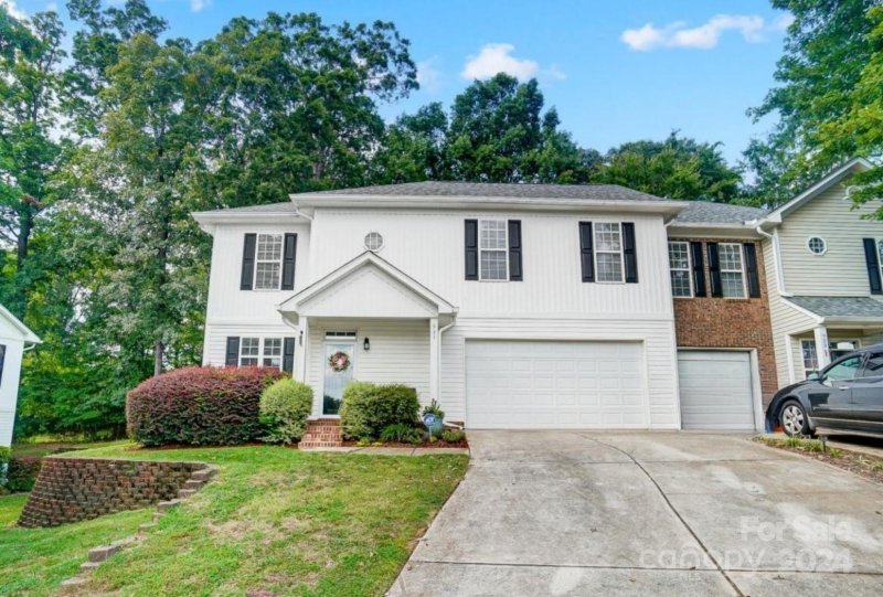 Property image 2 at 921 Dunes Court, Fort Mill, SC 29715