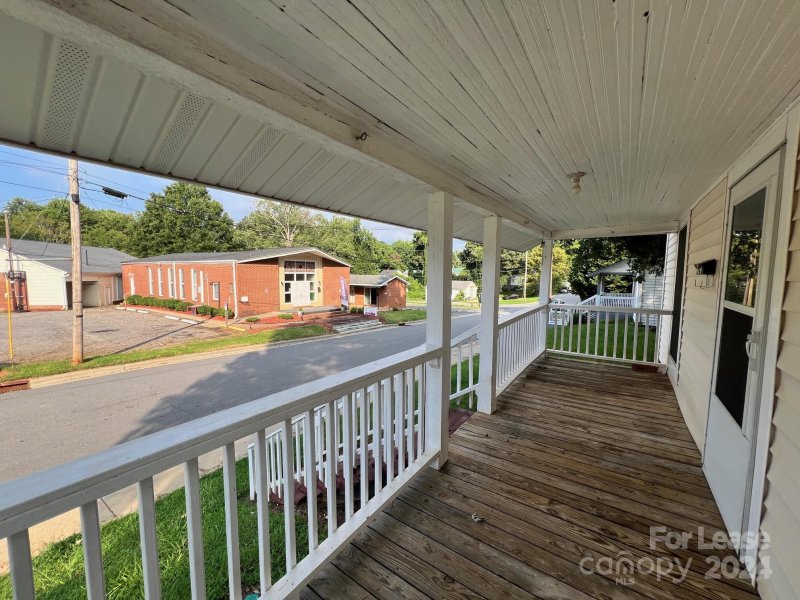 Property image 3 at 424 Parker Avenue, Mooresville, NC 28115