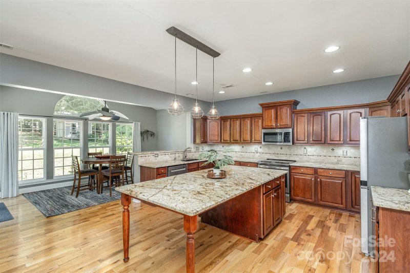 Property image 5 at 158 Crimson Orchard Drive, Mooresville, NC 28115