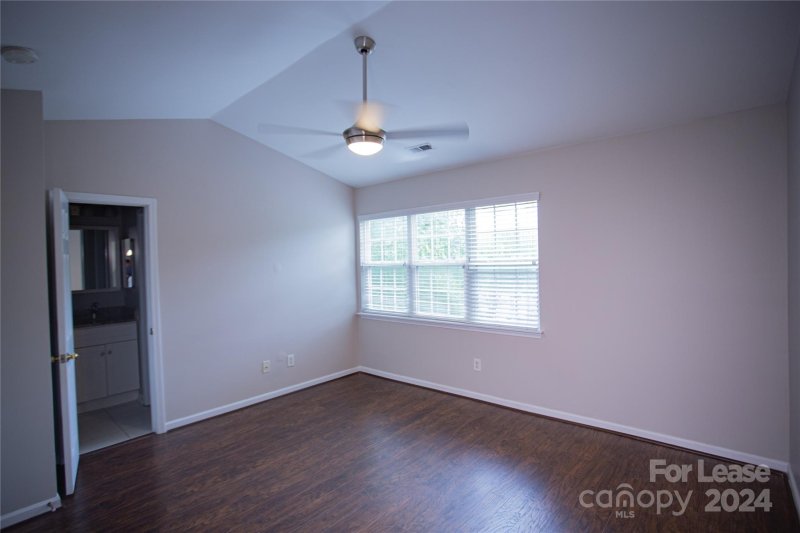 Property image 3 at 10826 Holly Ridge Boulevard, Charlotte, NC 28216