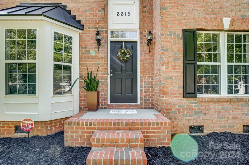 Property image 2 at 6615 Augustine Way, Charlotte, NC 28270