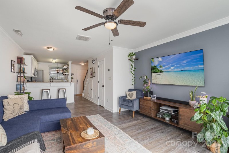 Property image 3 at 1344 Green Oaks Lane, Charlotte, NC 28205