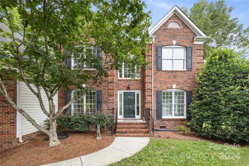Property image 2 at 6728 Joliette Lane, Charlotte, NC 28277