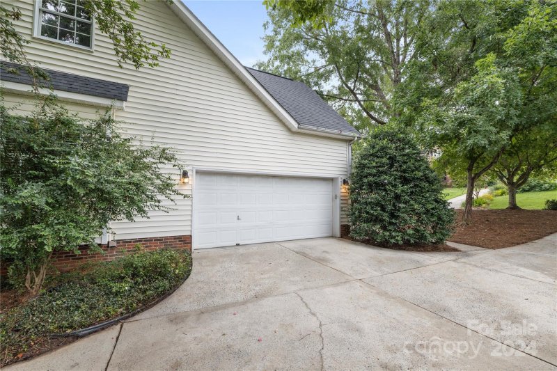 Property image 3 at 6728 Joliette Lane, Charlotte, NC 28277