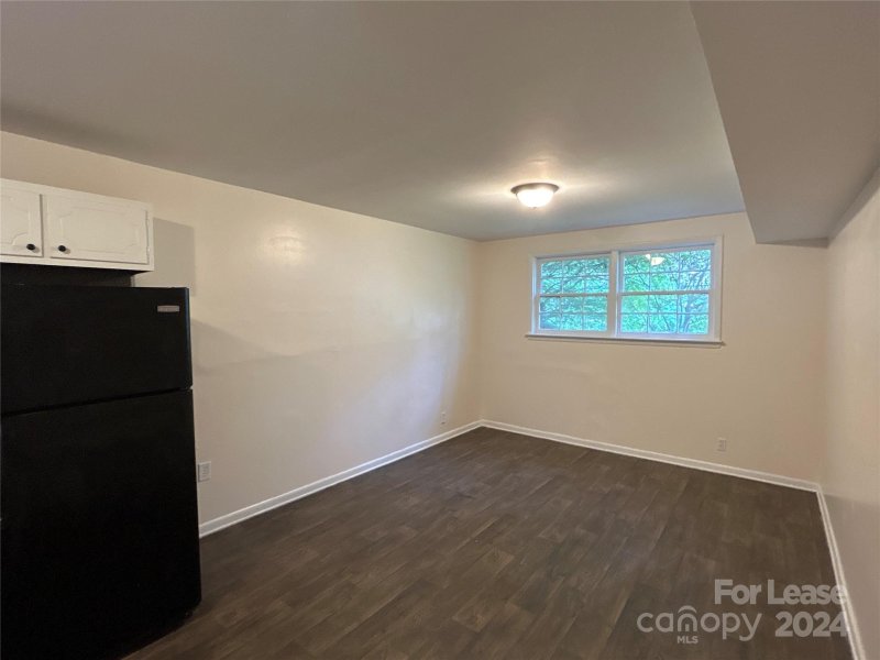 Property image 3 at 137 Sleepy Hollow Road, Charlotte, NC 28217