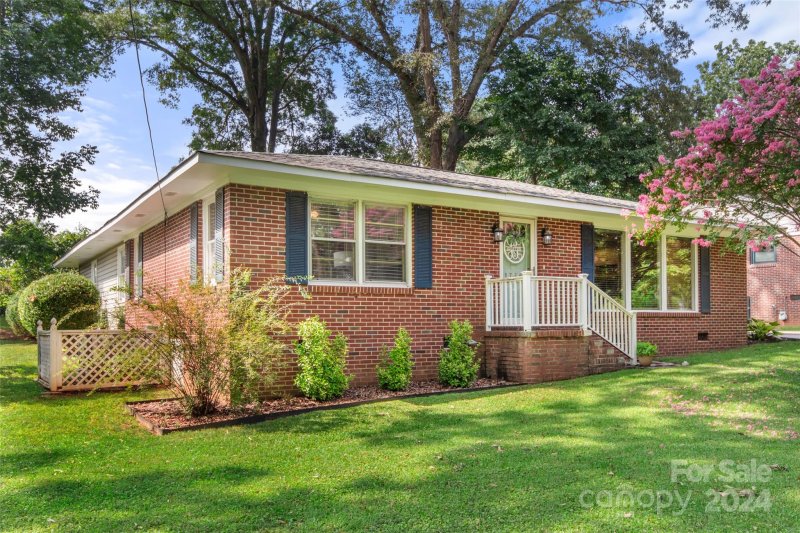 1756 Lumpkin Circle