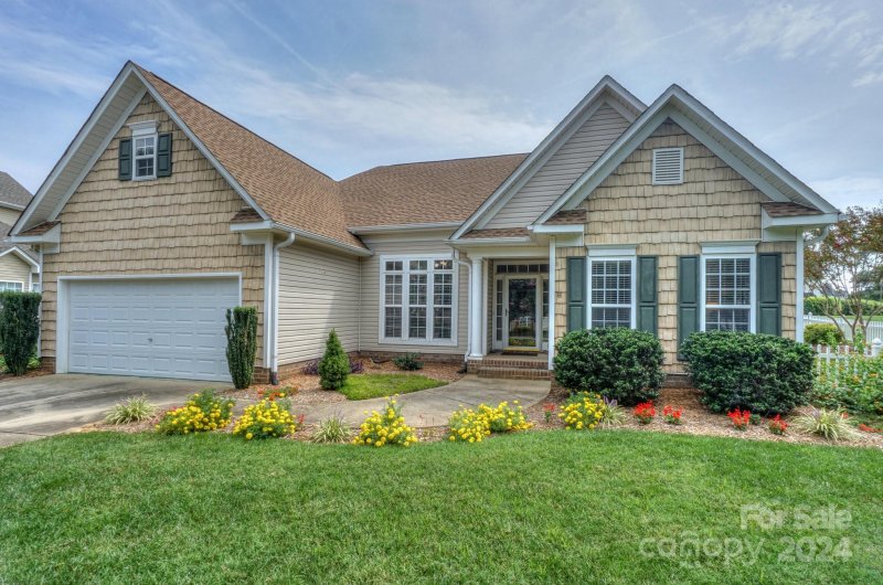 Property image 4 at 7544 Woodcrest Drive, Stanley, NC 28164