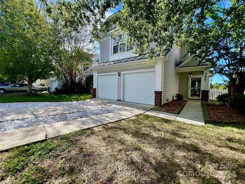 Property image 2 at 9627 Corbett Square Lane, Charlotte, NC 28214