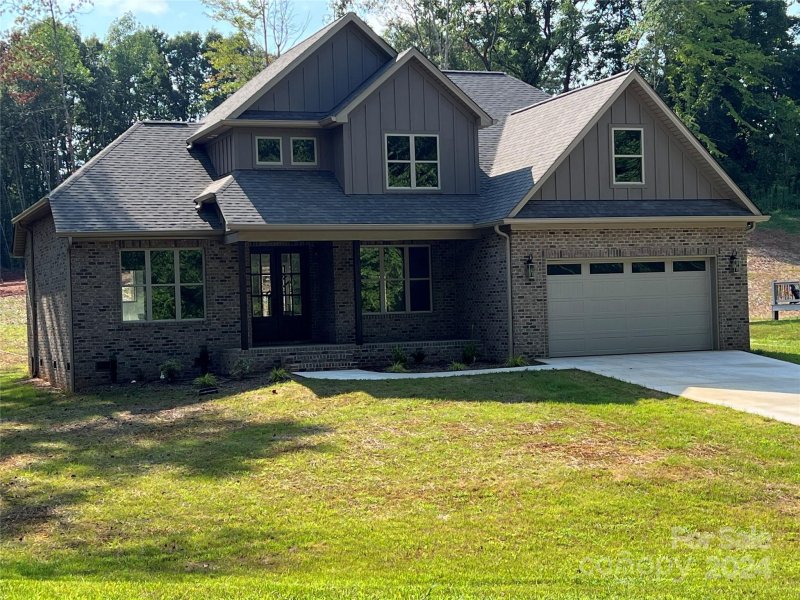 Property image 3 at 5125 Mark Drive, Hickory, NC 28601