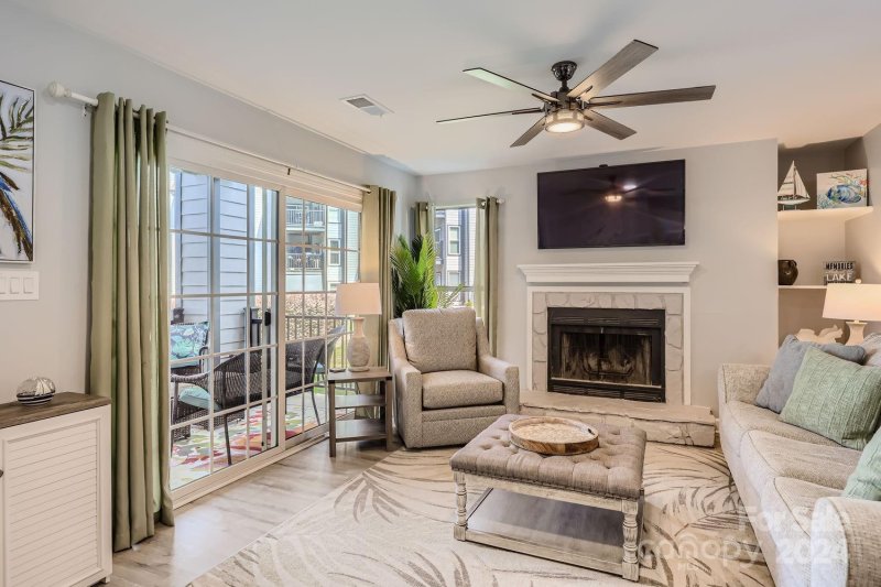 Property image 5 at 18819 Vineyard Point Lane, Cornelius, NC 28031