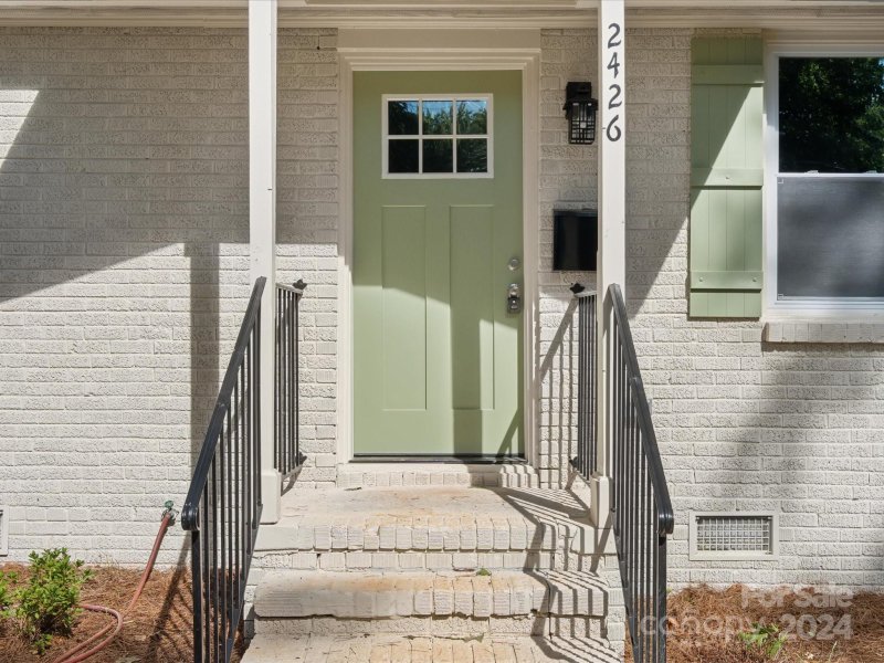 Property image 3 at 2426 Finchley Drive, Charlotte, NC 28215
