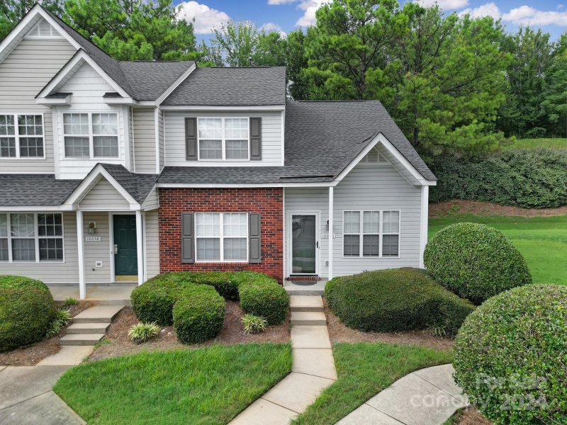 Property image 2 at 10056 Pergola View Court, Charlotte, NC 28213
