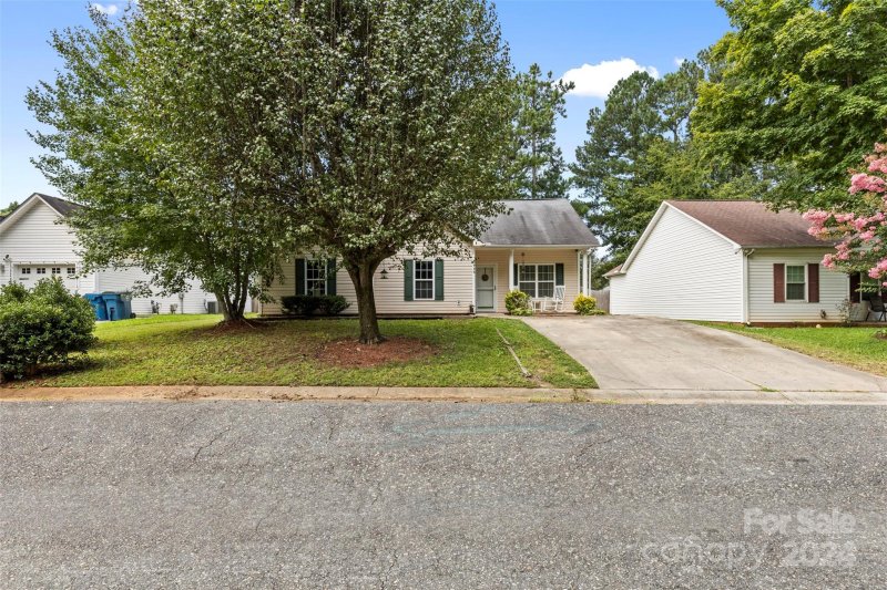 3946 Old Glory Drive