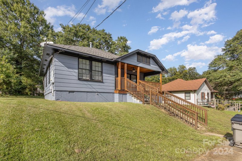Property image 3 at 1020 6th Avenue, Gastonia, NC 28052