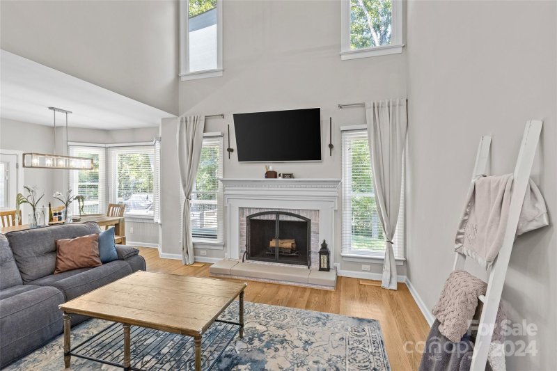 Property image 5 at 418 Whitefriars Lane, Matthews, NC 28105