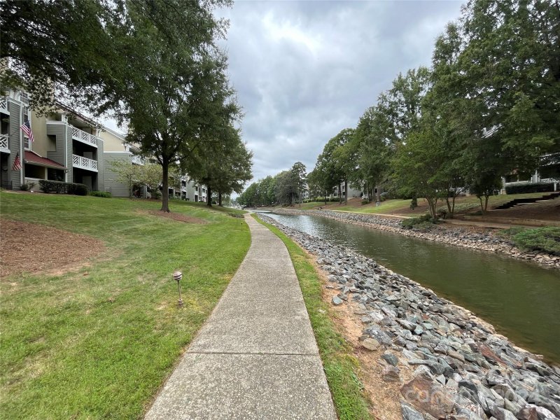 Property image 2 at 19831 Henderson Road, Cornelius, NC 28031